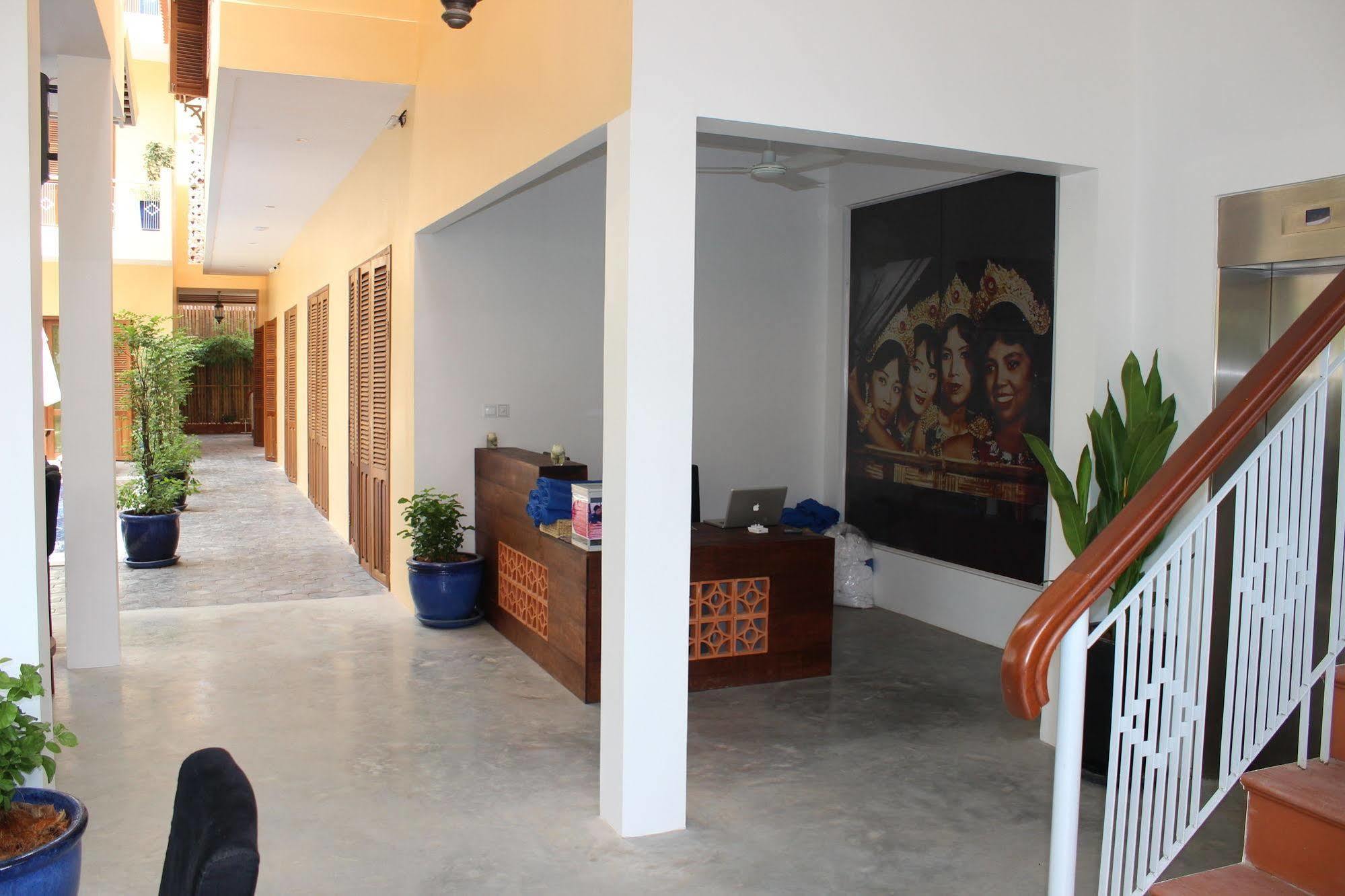 House Boutique Eco Hotel Phnom-Penh Buitenkant foto