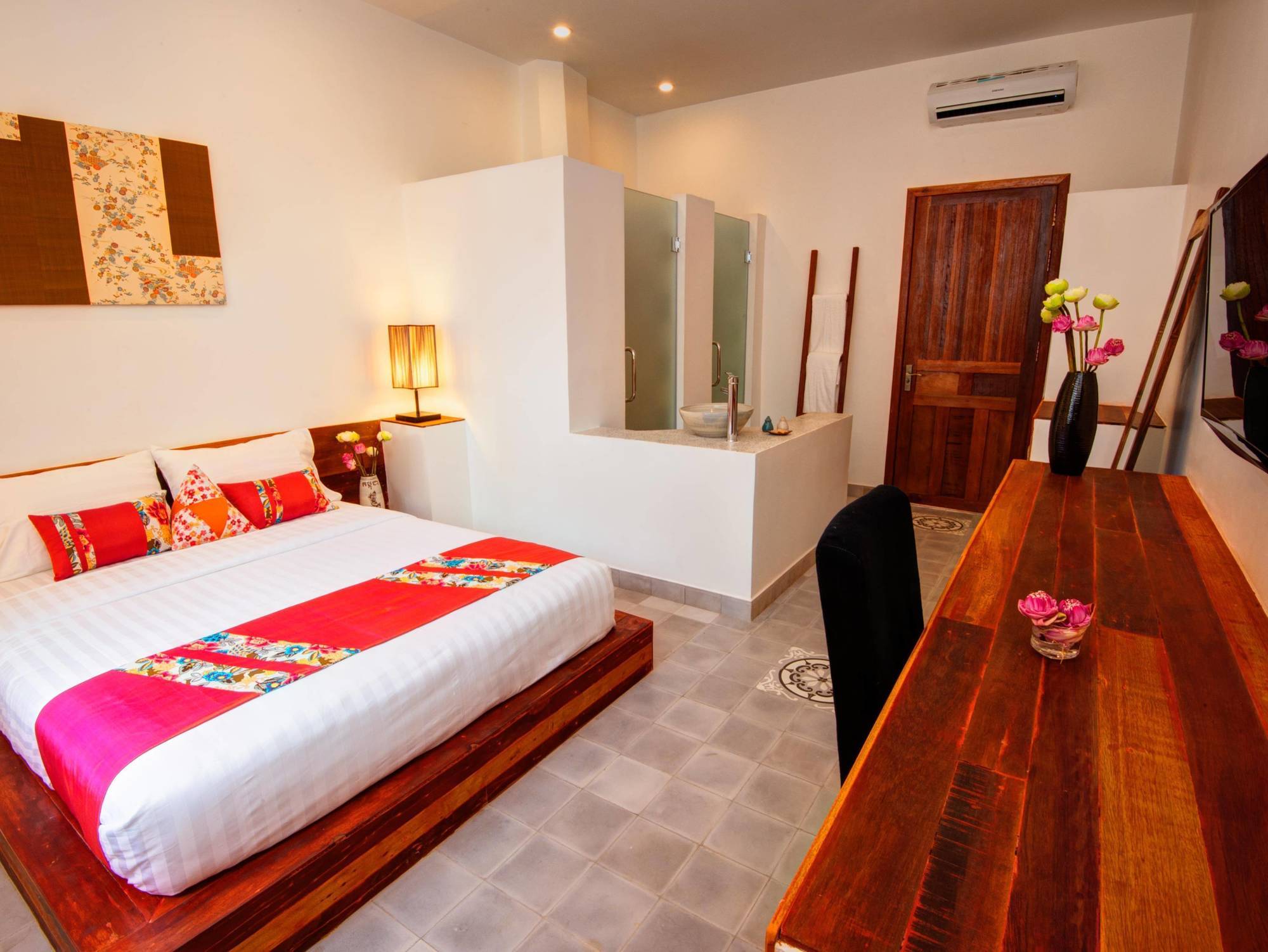 House Boutique Eco Hotel Phnom-Penh Buitenkant foto