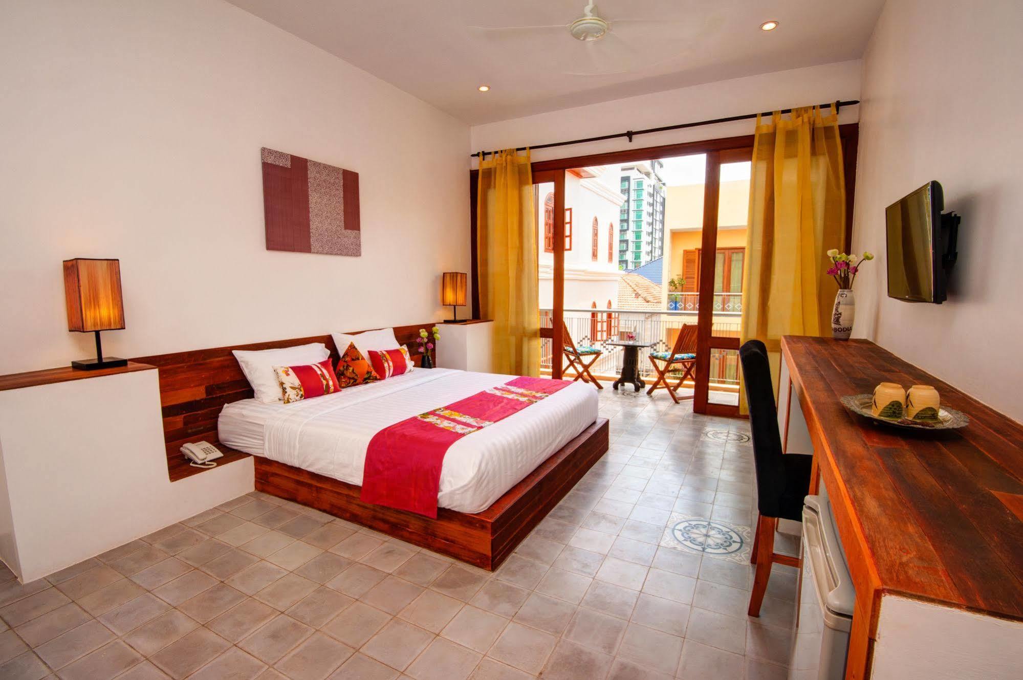 House Boutique Eco Hotel Phnom-Penh Buitenkant foto