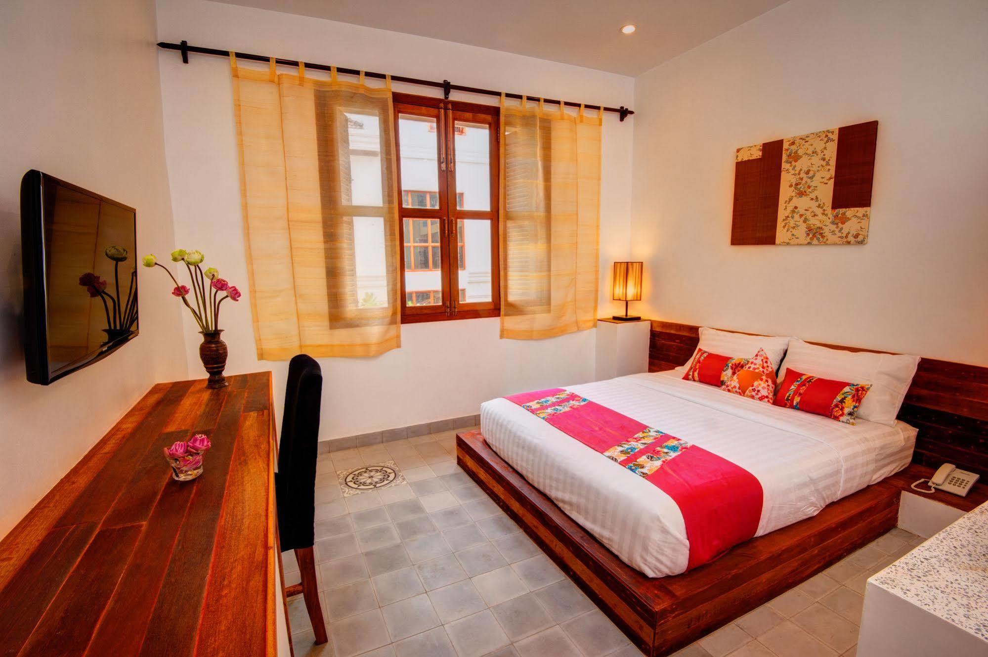 House Boutique Eco Hotel Phnom-Penh Buitenkant foto