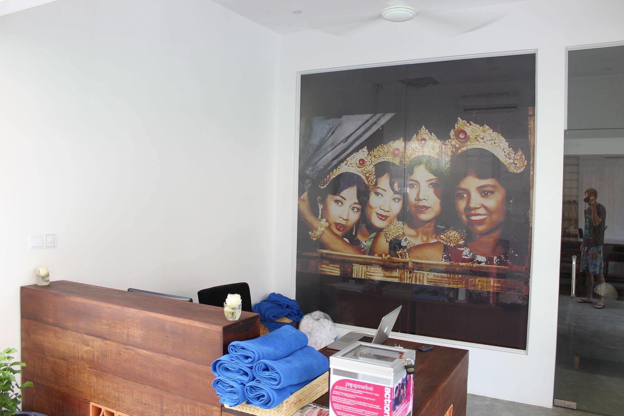 House Boutique Eco Hotel Phnom-Penh Buitenkant foto
